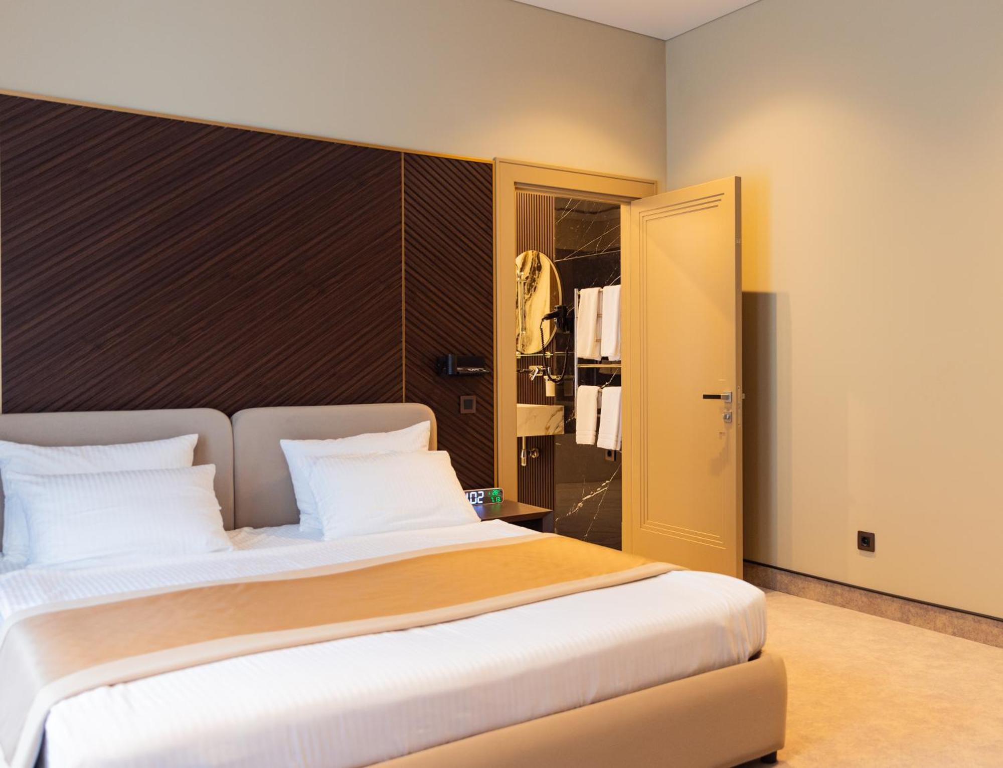 Park Hotel Bristol 乌日霍罗德 客房 照片