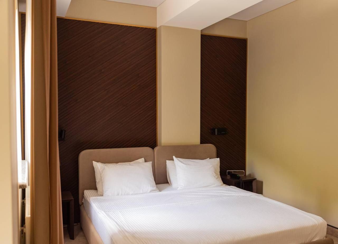 Park Hotel Bristol 乌日霍罗德 客房 照片
